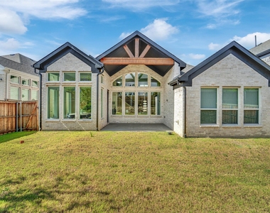 3520 Helios Lane - Photo Thumbnail 34