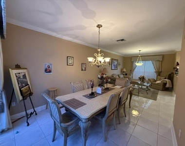 17943 Sw 33rd Court - Photo Thumbnail 1