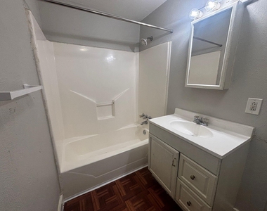 521 Ruth Street - Photo Thumbnail 14