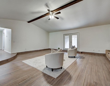 1030 Walsh Lane - Photo Thumbnail 13