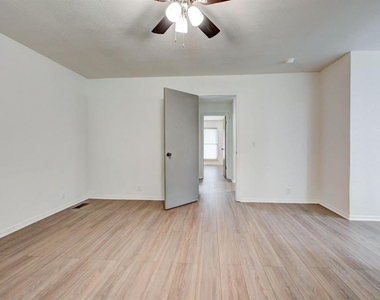 1030 Walsh Lane - Photo Thumbnail 30