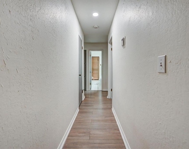 1030 Walsh Lane - Photo Thumbnail 27