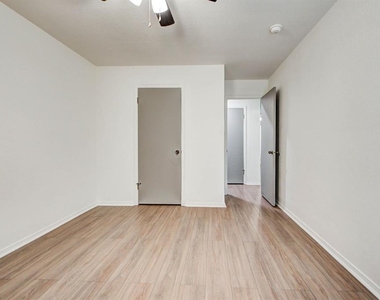 1030 Walsh Lane - Photo Thumbnail 42