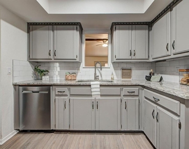 1030 Walsh Lane - Photo Thumbnail 21