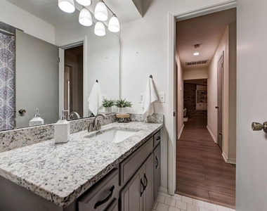 1030 Walsh Lane - Photo Thumbnail 38