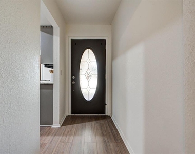 1030 Walsh Lane - Photo Thumbnail 6