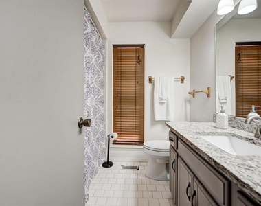 1030 Walsh Lane - Photo Thumbnail 37
