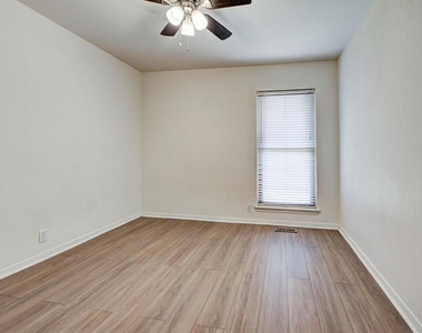 1030 Walsh Lane - Photo Thumbnail 39
