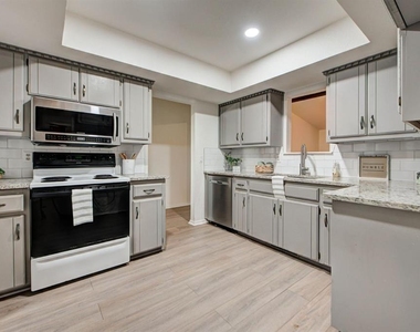 1030 Walsh Lane - Photo Thumbnail 17