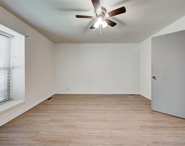 1030 Walsh Lane - Photo Thumbnail 29