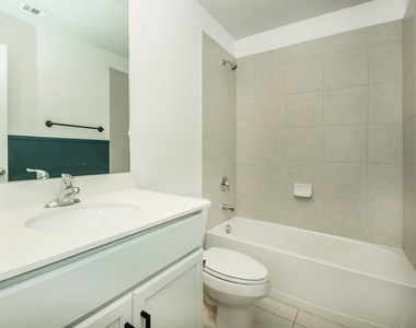 8840 Landergin Mesa Drive - Photo Thumbnail 11