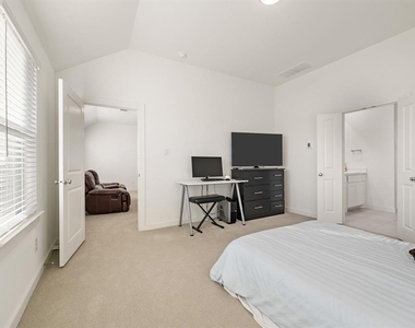 2856 Chester Drive - Photo Thumbnail 29