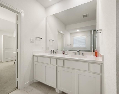 2856 Chester Drive - Photo Thumbnail 31