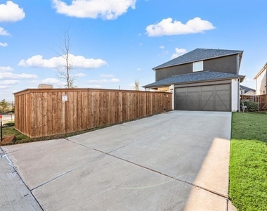 2856 Chester Drive - Photo Thumbnail 34