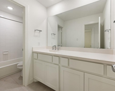 2856 Chester Drive - Photo Thumbnail 23