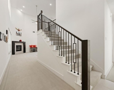 2856 Chester Drive - Photo Thumbnail 11