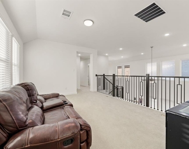 2856 Chester Drive - Photo Thumbnail 27