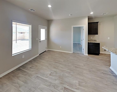 4312 Colt Drive - Photo Thumbnail 5
