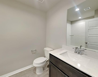 4312 Colt Drive - Photo Thumbnail 12