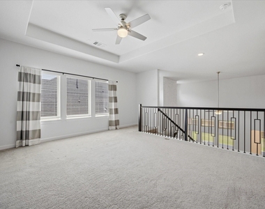 1815 Navarre Way - Photo Thumbnail 19