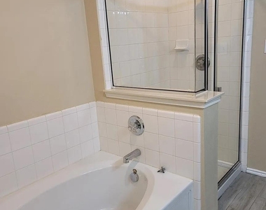 4706 Maritime Cove - Photo Thumbnail 8