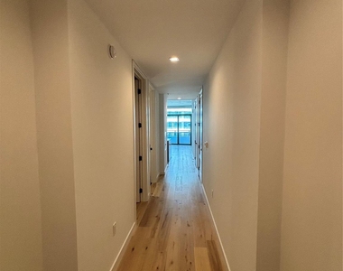 1801 N Pearl Street - Photo Thumbnail 1