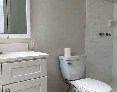 610 Ne 29th Drive - Photo Thumbnail 25