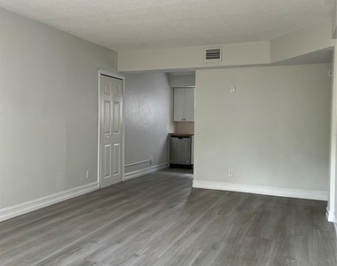 610 Ne 29th Drive - Photo Thumbnail 11