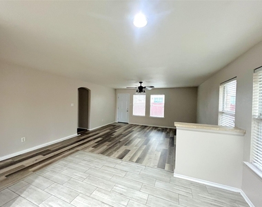 10445 Hideaway Trail - Photo Thumbnail 1