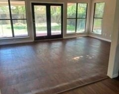 3614 Skyline Drive - Photo Thumbnail 3