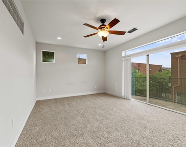 4239 Rawlins Street - Photo Thumbnail 13