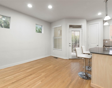 4239 Rawlins Street - Photo Thumbnail 10