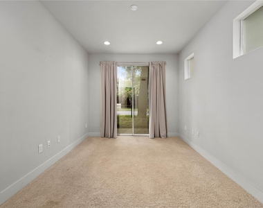 4239 Rawlins Street - Photo Thumbnail 17