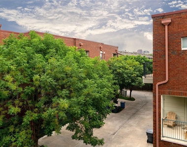 4239 Rawlins Street - Photo Thumbnail 31