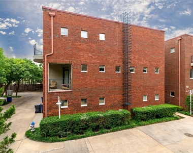 4239 Rawlins Street - Photo Thumbnail 33