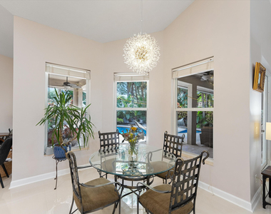 13869 Sheffield Street - Photo Thumbnail 7