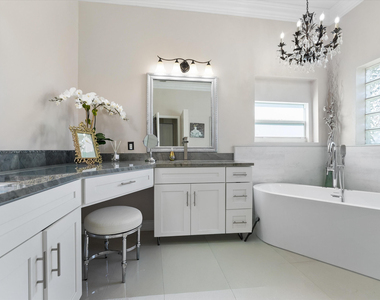 13869 Sheffield Street - Photo Thumbnail 9