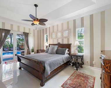 13869 Sheffield Street - Photo Thumbnail 8