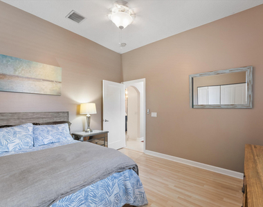 13869 Sheffield Street - Photo Thumbnail 14