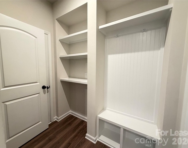 9233 Northfield Crossing Drive - Photo Thumbnail 31