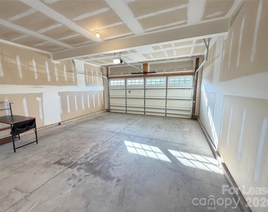 9233 Northfield Crossing Drive - Photo Thumbnail 30