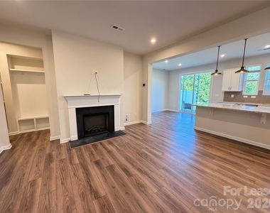 9233 Northfield Crossing Drive - Photo Thumbnail 5