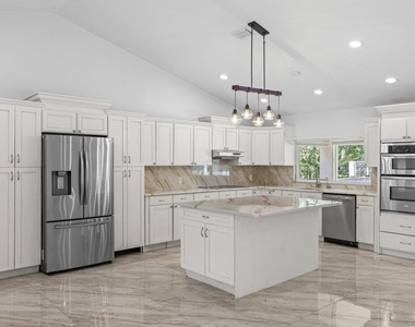 6344 Nw 74th Terrace - Photo Thumbnail 12