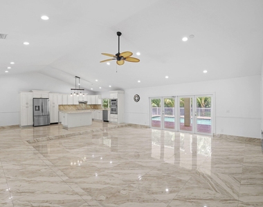 6344 Nw 74th Terrace - Photo Thumbnail 10