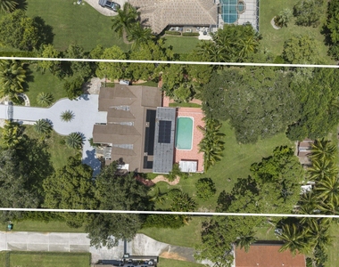 6344 Nw 74th Terrace - Photo Thumbnail 3