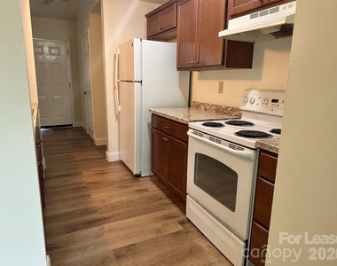 7821 Cloughy Circle - Photo Thumbnail 8