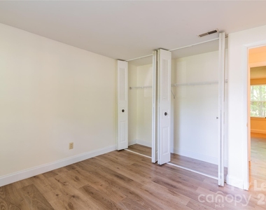 7821 Cloughy Circle - Photo Thumbnail 11