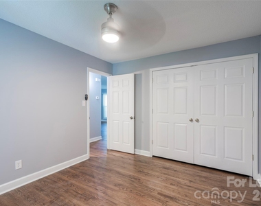 3331 Erskine Drive - Photo Thumbnail 16