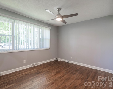 3331 Erskine Drive - Photo Thumbnail 11