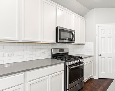 2012 Prestige Cove Court - Photo Thumbnail 13